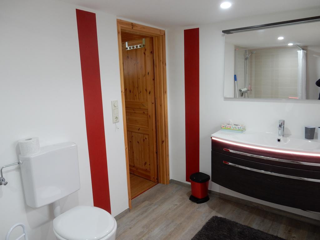 Romantic Wooden Lodge,Sauna,Schwimmteich,Alleinstehend,Absolut Ruhig Hessisch Oldendorf Bagian luar foto
